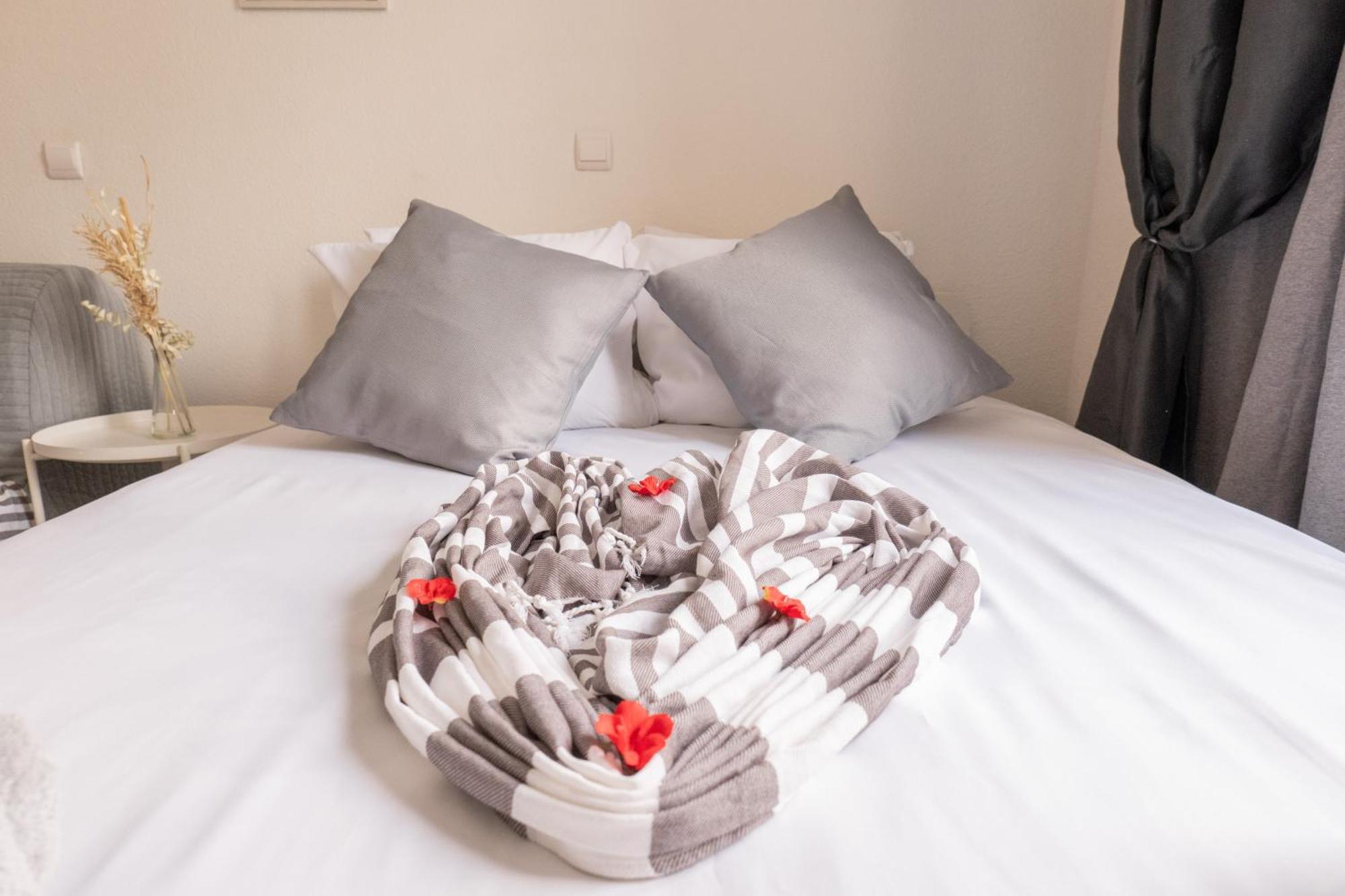 Cosy Appartement - 4 Personnes - Disneyland & Paris Bussy-Saint-Georges Bagian luar foto